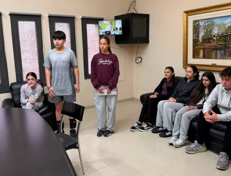 Reunión con estudiantes del Instituto Privado Santa Lucía